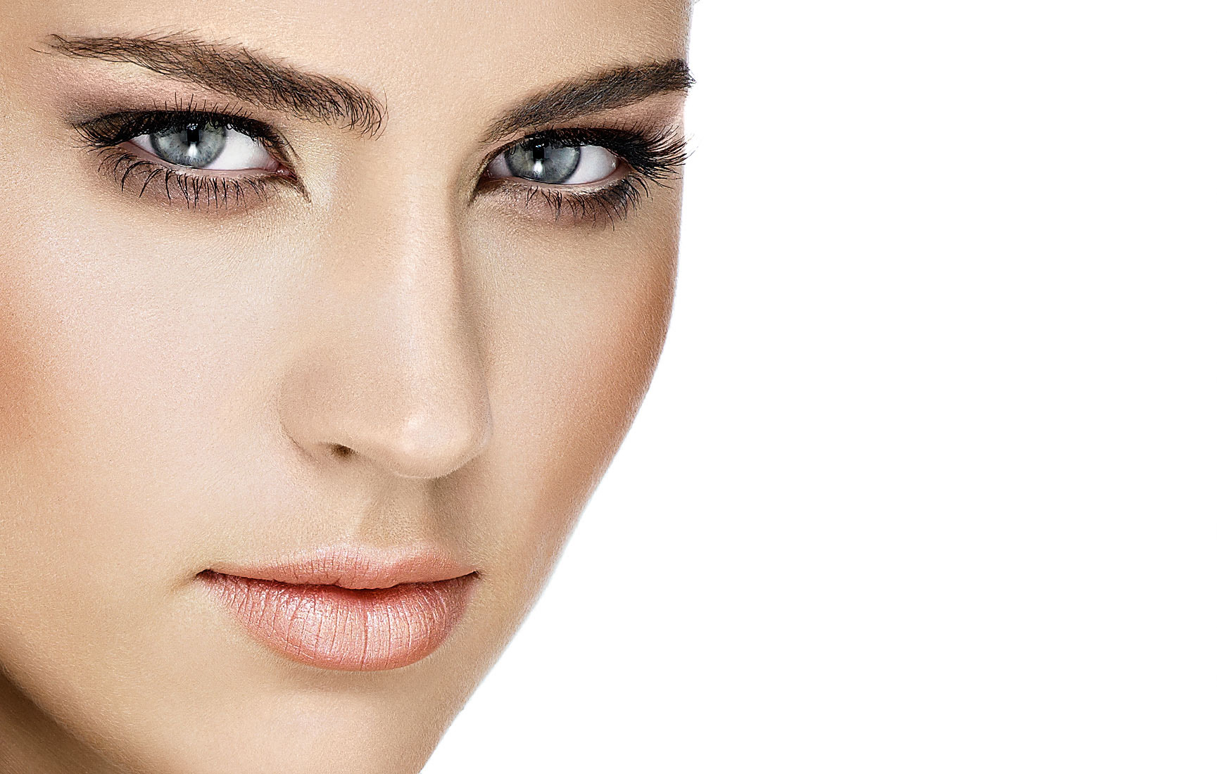 beauty makeup cosmetics photography by Vancouver beauty photographer Waldy Martens