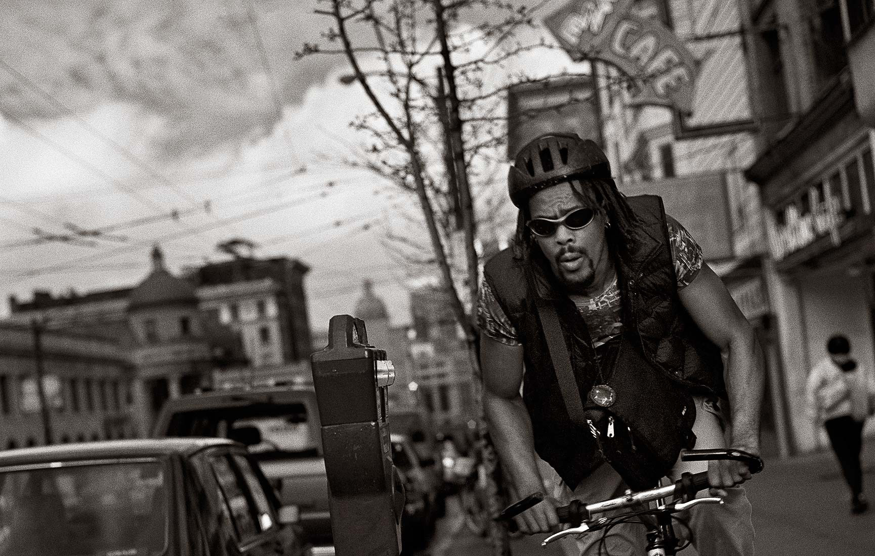 courier-biker-1